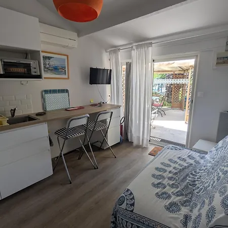 De La Palmeraie - Dans Propriete Privee Au Calme Avec Piscine Et Tennis * Bormes-les-Mimosas